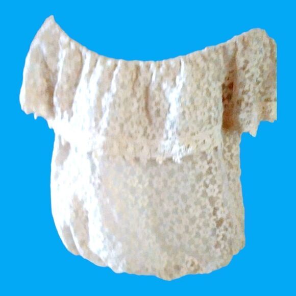 $$CHARLOTTE RUSSE Vintage Off the Shoulder Floral Lace TOP Size Medium CREAM - Picture 4 of 5